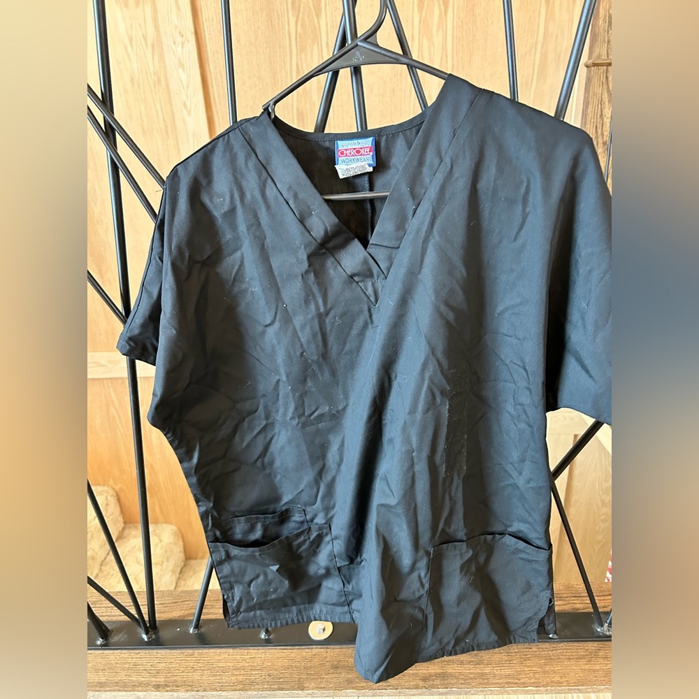 Cherokee Scrub workwear top